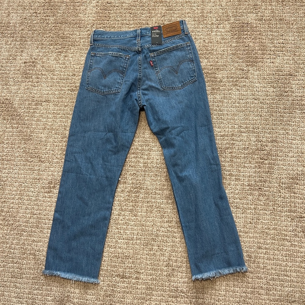NWT Levi's Premium Wedgie Straight Jeans in Blue SUPER FLATTERING